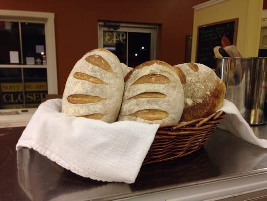 Joe makes fresh bread from pizza dough. Unbeleivable omg