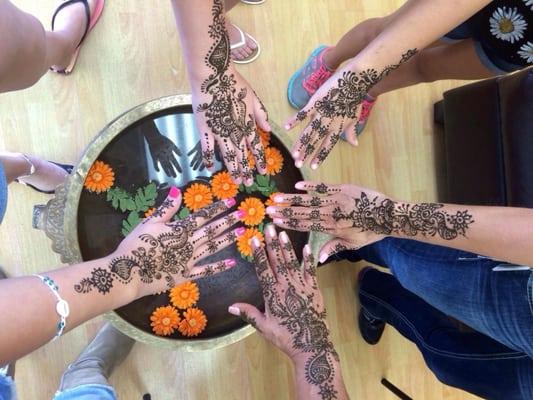 Awesome henna for my nieces from Arizona! We all loved it!