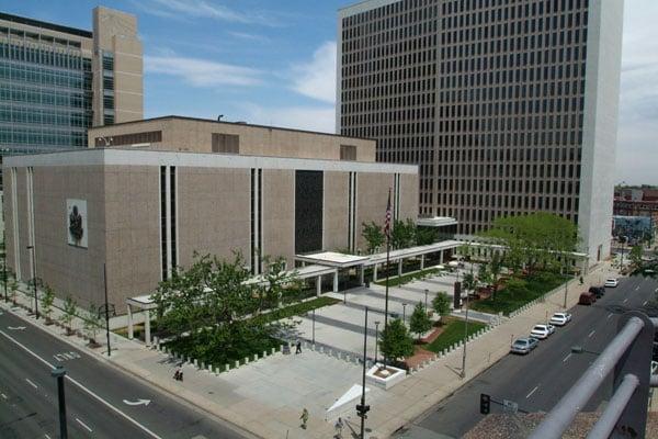 Exterior photo of Byron Rogers Courthouse and Federal Building