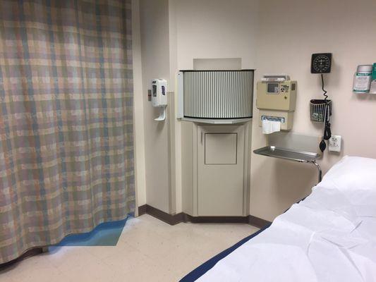 Exam room with privacy curtain