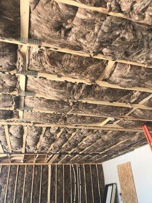 Fiberglass Batt Insulation in garage ceiling