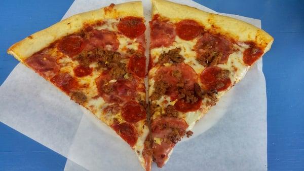 Today's special..Canadian bacon, italian sausage, and pepperoni.