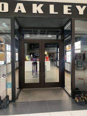 Storefront doors fixed same day!