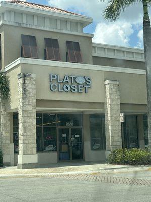 Plato's Closet