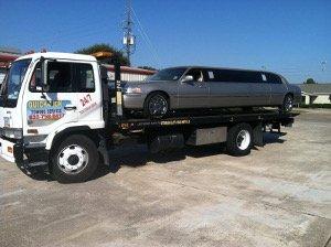 MOST RELIABLE LONG DISTANCE TOWING, AAA, AND WRECKER SERVICE IN HOUSTON, TX (832) 758-8417