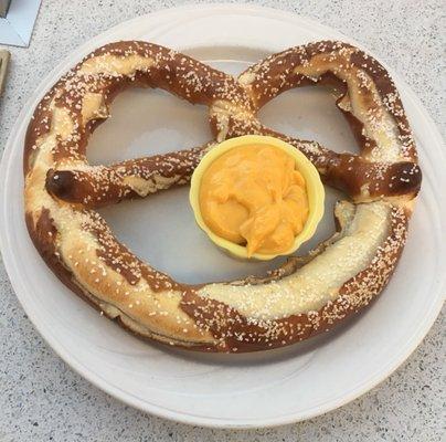 Large pretzel