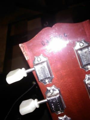 My 1960 gibson classic reissue 2004 got a boo boo I need it fixed