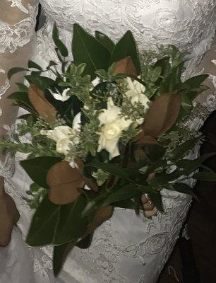 gardenias/magnolia leaves bouquet