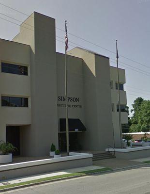 Our office is part of the Simpson Executive Center. Drive around the back to see our entrance.