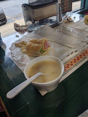 1/4 Ham and cheese and soup