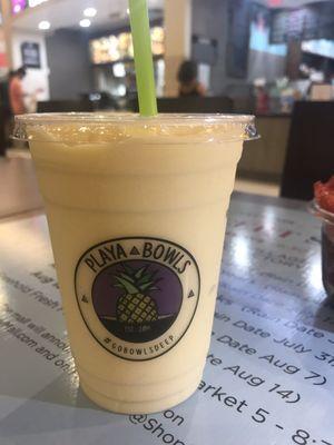 Mango colada smoothie