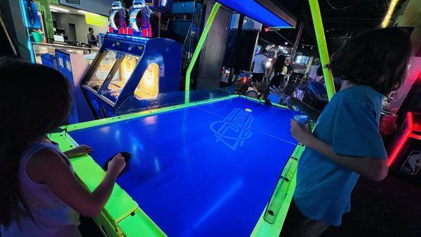 GLOW AIR HOCKEY!!