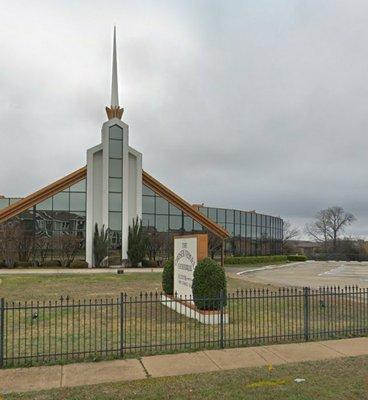 Street view of The Chosen Vessel Cathedral church.