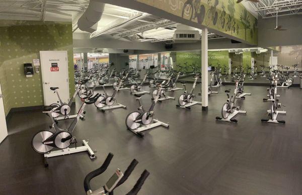 Spinning room, Esporta Fitness, LA Fitness Sister Gym, off Hillsborough, Oldsmar / Westchase area, Tampa