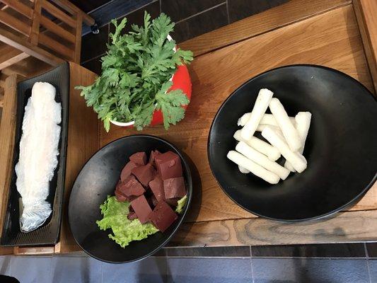 Flounder, tong ho, pig's blood, shrimp fish dumpling