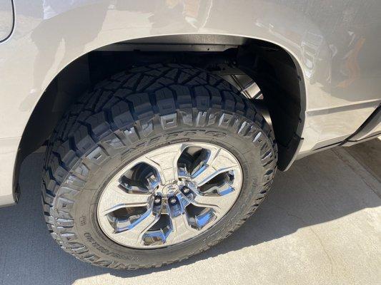 A/T tire