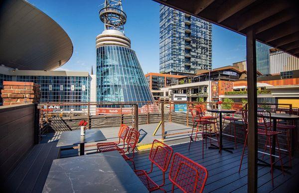 The perfect rooftop hang!