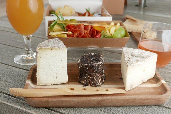 El Californio, Turf 'n' Surf and Boho Belle cheeses in snackable portions.