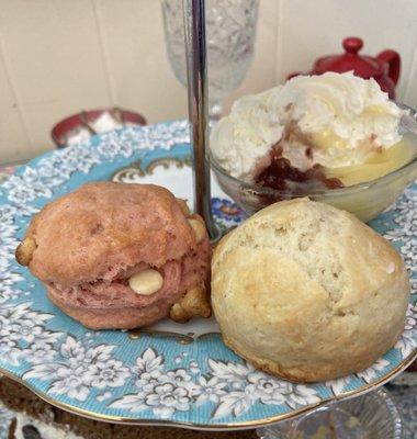 Strawberry scone and plain scone with lemon curd and Devonshire cream.  Very tasty