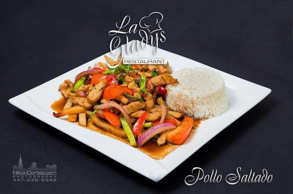 Pollo Saltado