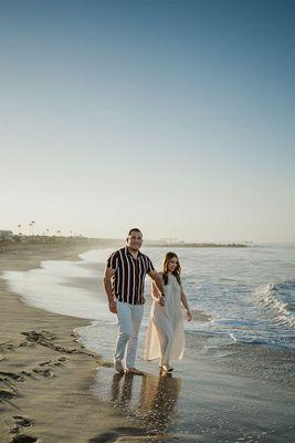 ENGAGEMENT PHOTOGRAPHY. Couples Sunrise Newport Beach Photo Shoot