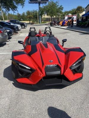 2021 polaris slingshot cherry red