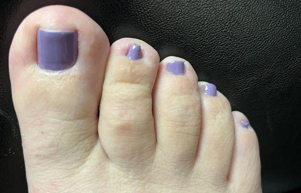 I have tricky toenails but Lee does a great job!