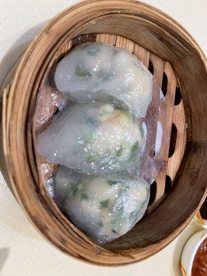 Shrimp Dumpling with Green Chive