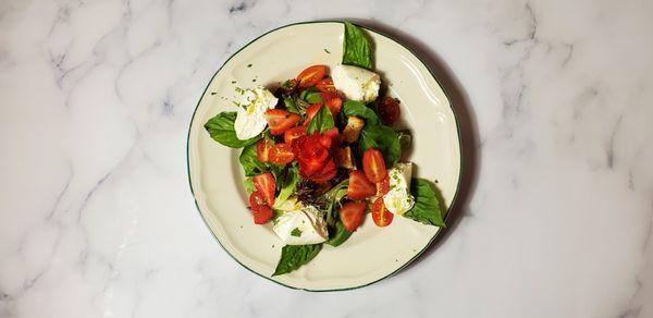 Burrata Salad