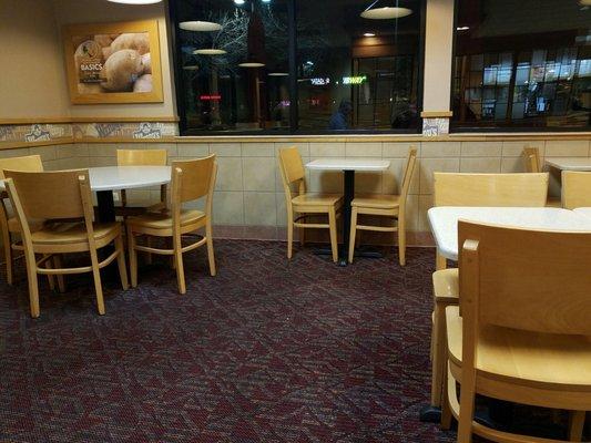 Super clean Wendys!! All tables are clean and chairs are pushed in.  Carpeted floor is spotless