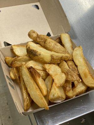 Potato wedges seasoned with salt