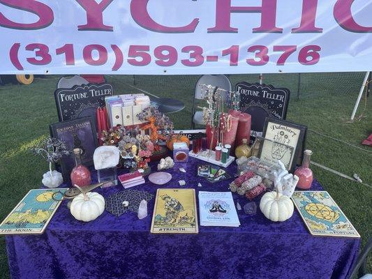 In person and virtual readings Psychic Medium Psychic Readings Tarot Readings Love Relationship Guidance Future Readings Financial Clarity