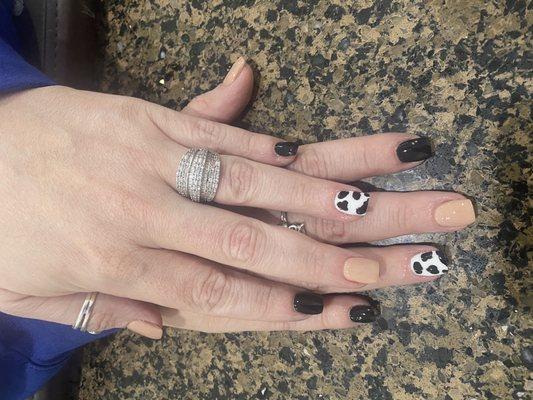 Cow prints nails