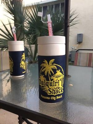 32 oz refillable daiquiri