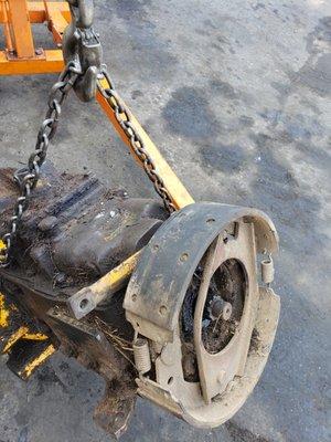 Hyster hay squeeze transmission