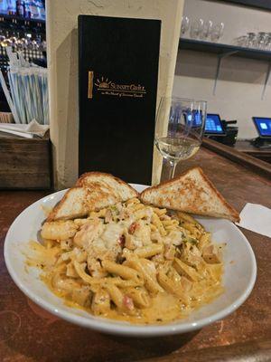 Pasta Diablo with chicken and shrimp paired with Cayon Road, Moscato, California