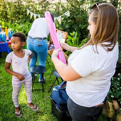 Balloon Twister for Hire in Chicago by Yombu Events