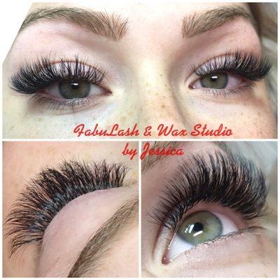 An Extreme Volume Eyelash Extensions set