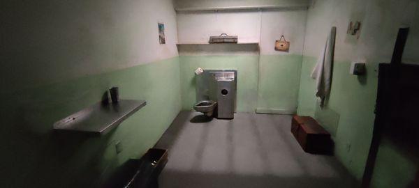 Alcatraz - The 1st room