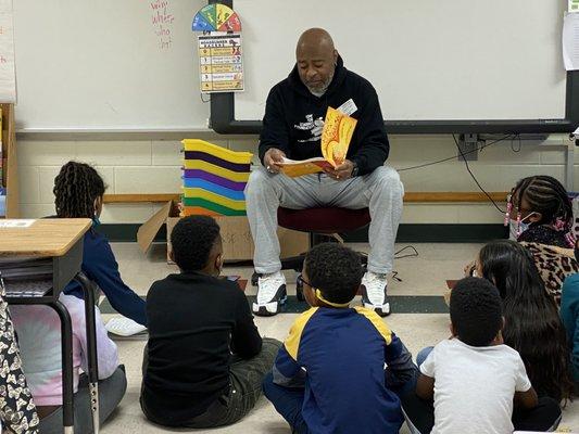 Class reading at a Chesterfield elementary school