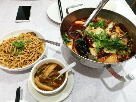 We order cold noodles, chicken with taro, Maocai and hot and sour soup, very spicy but delicious!