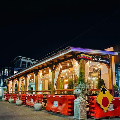 Heated and covered outdoor patio. #elegant #popular #tealeaf #vegan #beautiful #romantic #date #anniversary #party #cocktail #group #healthy