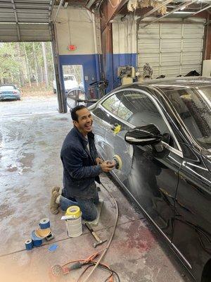 Say hello to Pedro, one of the best Auto Body Technicians around!