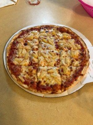 11" Cheese with pineapple