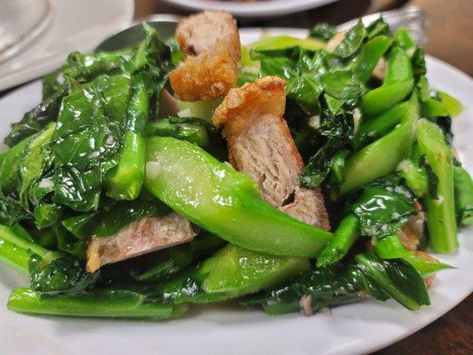 Chinese broccoli with cripsy pork