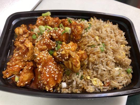 Fried rice sesame chicken