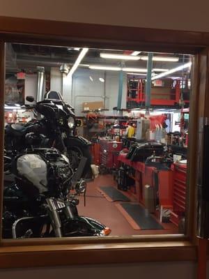 From the customer lounge, you get a couple Windows looking into the maintenance shop and the Dyno Room