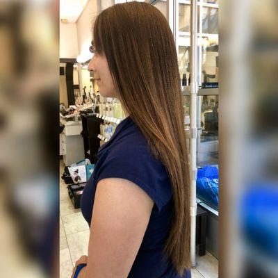 Gorgeous long hair color with a beautiful cut