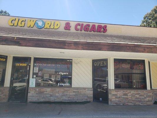 Cig World