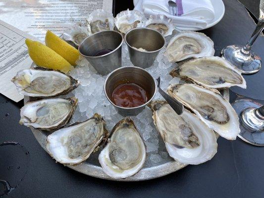 Happy hour oyster